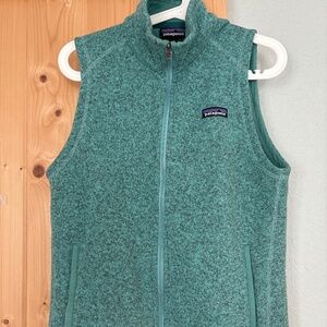 Patagonia teal vest